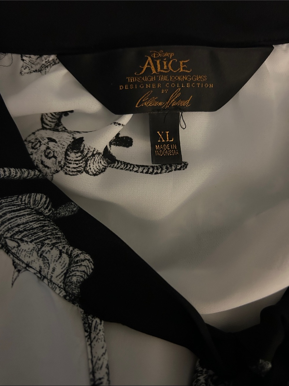 Disney Black and White Cheshire Cat-Print Tie-Neck blouse XL - Picture 2 of 5
